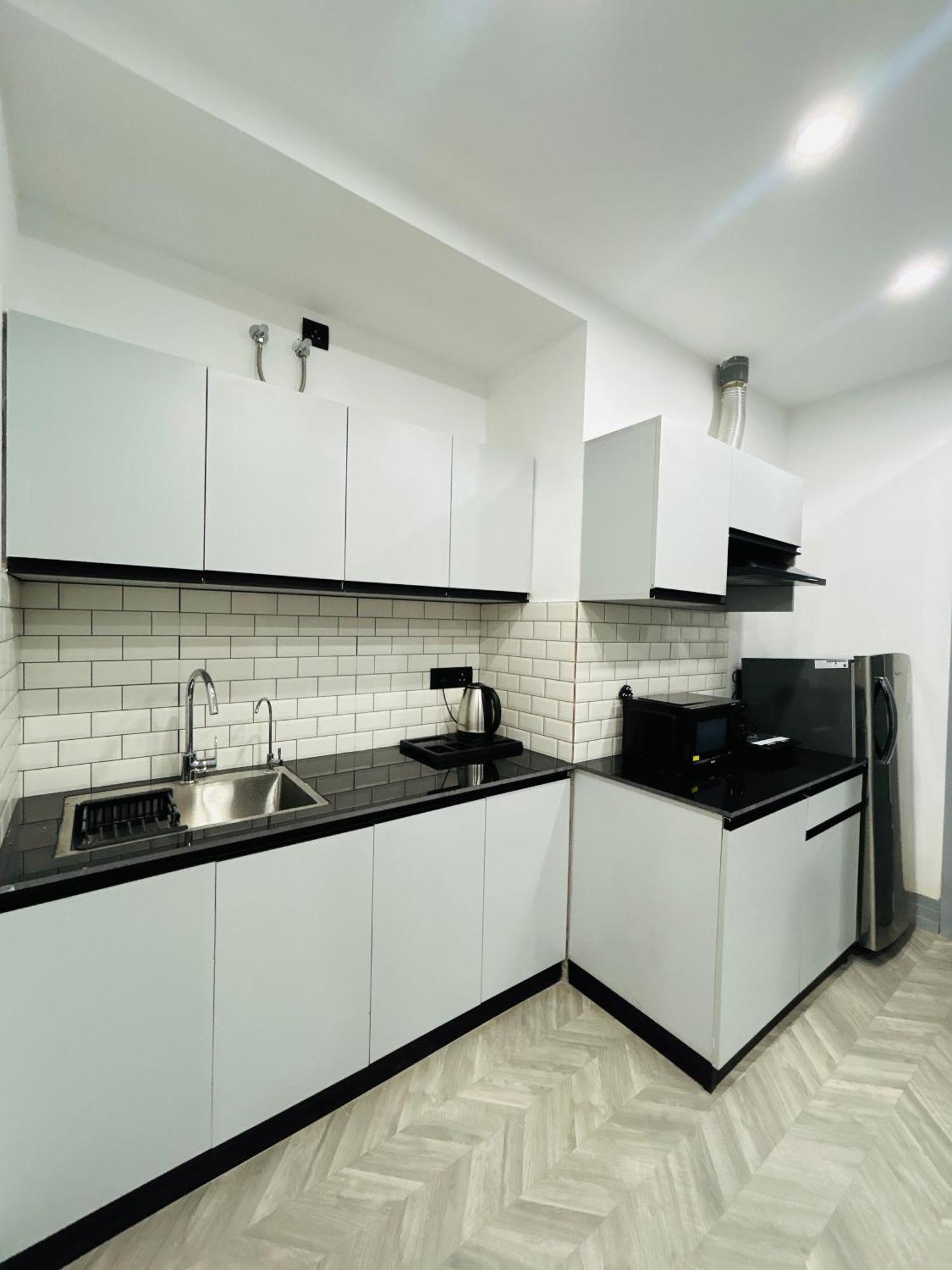 Bedchambers Serviced Apartment, Golf Course, Gurgaon Eksteriør billede