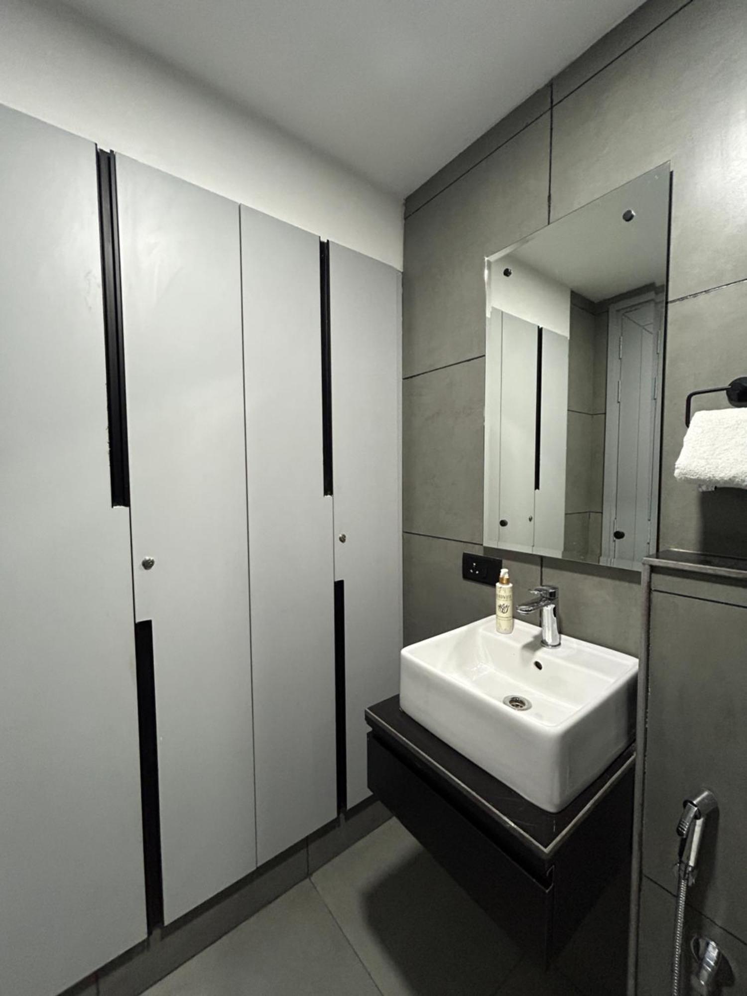Bedchambers Serviced Apartment, Golf Course, Gurgaon Eksteriør billede