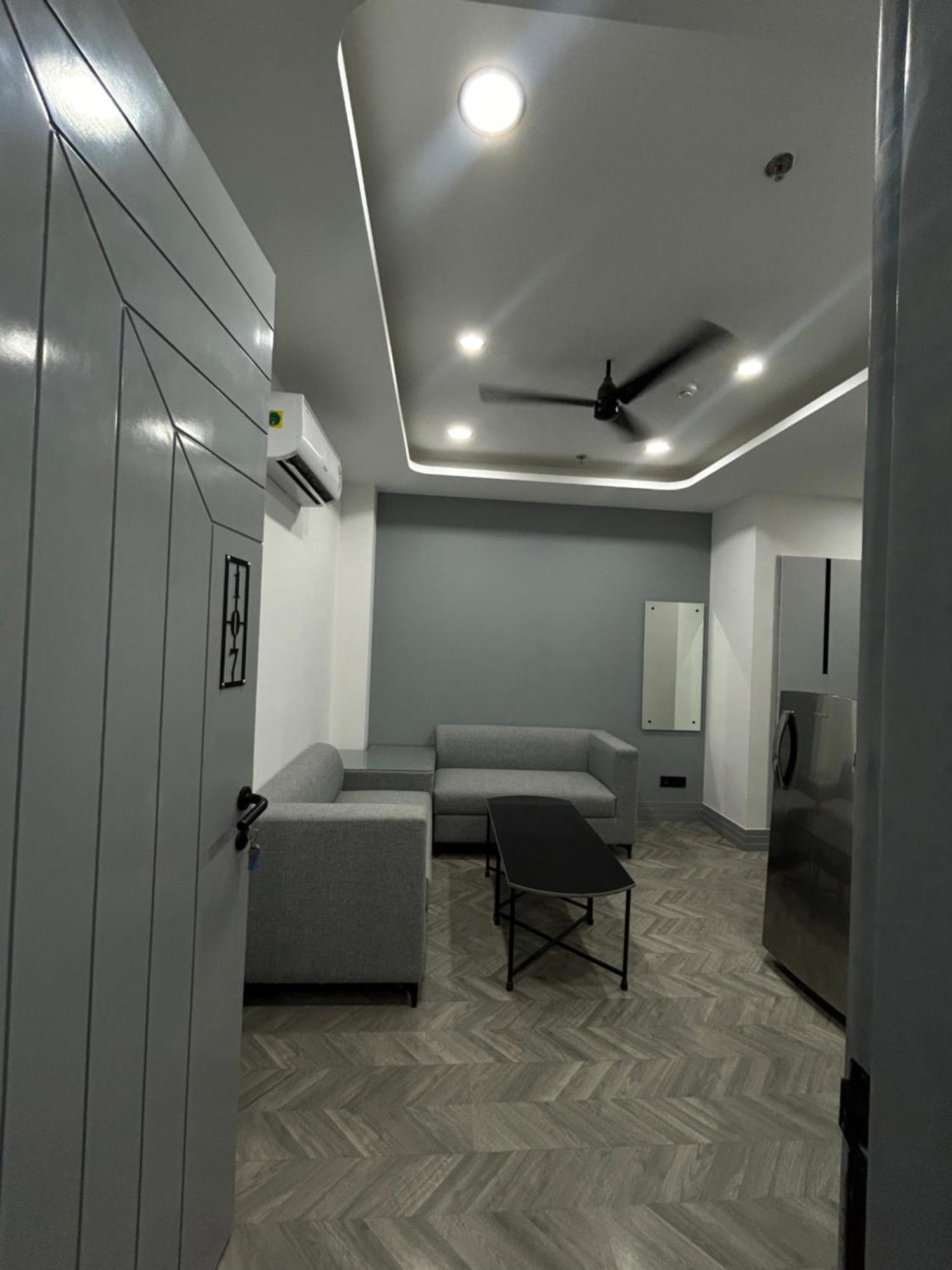 Bedchambers Serviced Apartment, Golf Course, Gurgaon Eksteriør billede