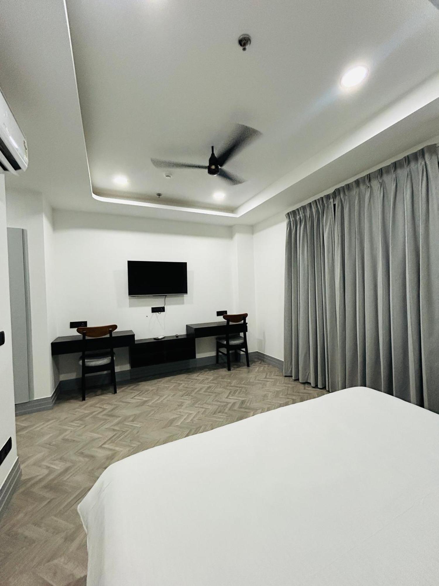 Bedchambers Serviced Apartment, Golf Course, Gurgaon Eksteriør billede