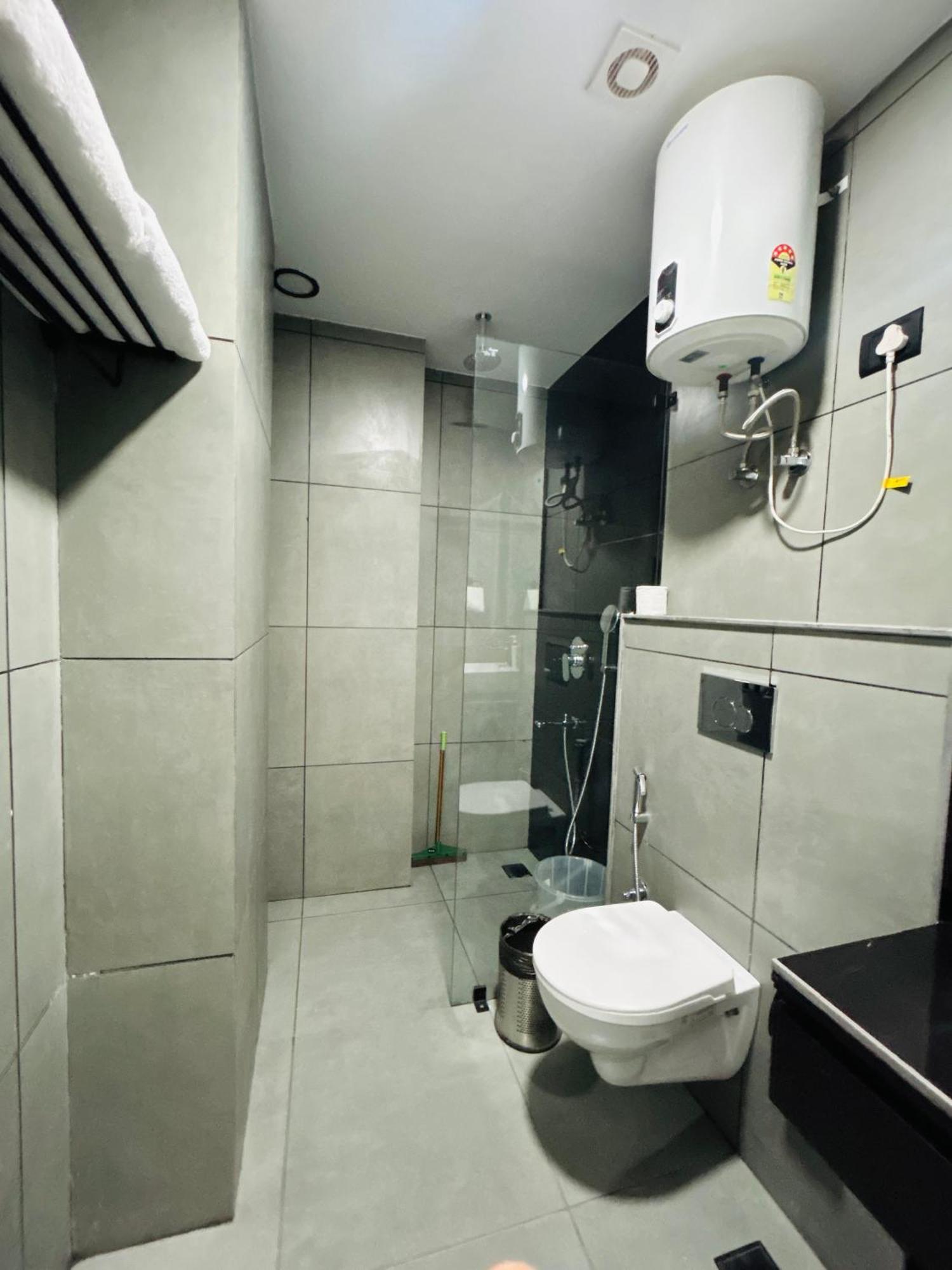 Bedchambers Serviced Apartment, Golf Course, Gurgaon Eksteriør billede